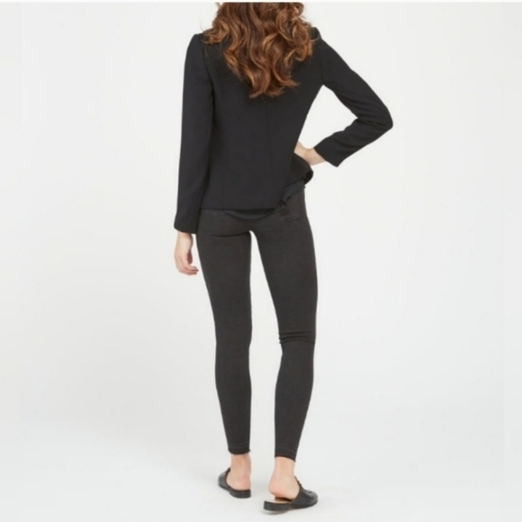 NWT SPANX Vintage Distressed Ankle Skinny Jeans $128 🖤 Size XS - Picture 4 of 13
